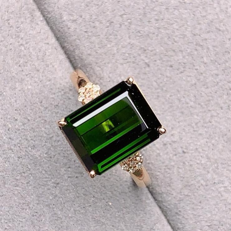 14k Gold 5.52 Ctw Natural Tourmaline & Diamond Ring: Ref:231151185 // gold content:14k gold // ring size:7. 25us // // main gemstone:tourmaline // shape:octagonal // carat weight:5. 45ct // color:green // treatment:natural // // adjacent gemstone 2 :