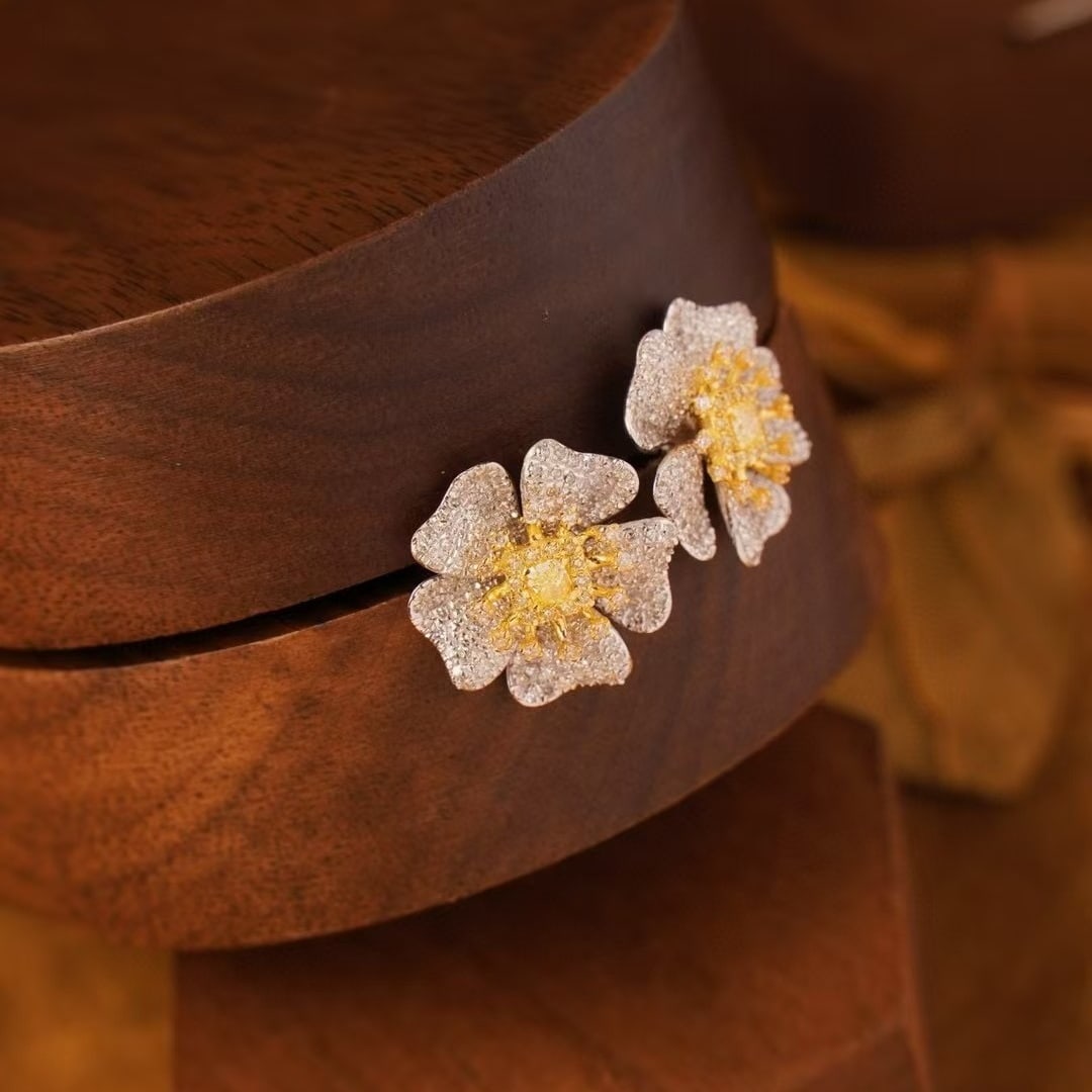 14k Gold 1.1 Ct Natural Color Diamond Earrings - 3