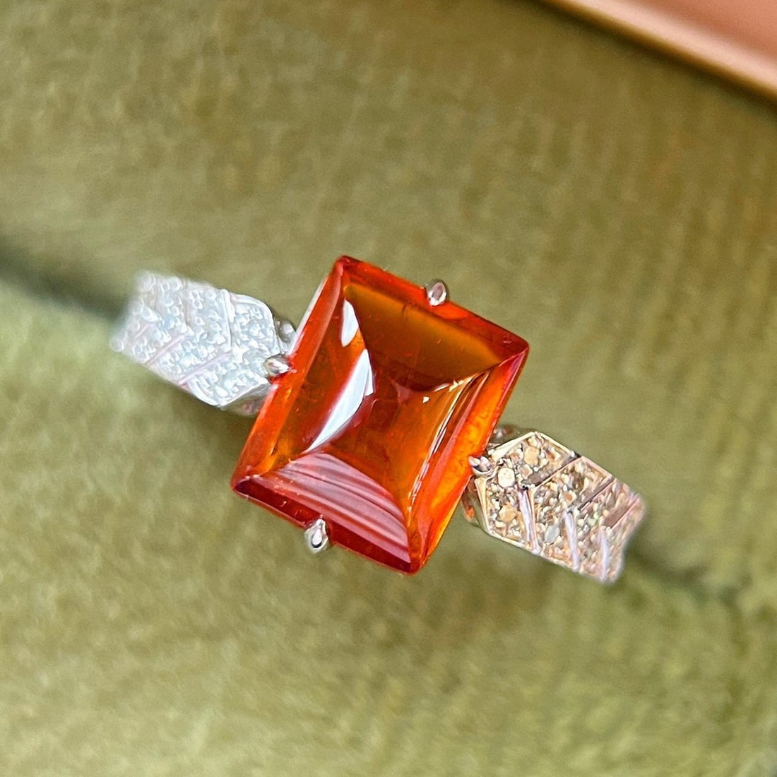 14k Gold 3.68 Ctw Natural Spessartine & Diamond Ring: Ref:231151236 // gold content:14k gold // ring size:7. 25us // // main gemstone:spessartine // shape:sugar-loaf // carat weight:3. 50ct // color:orange // treatment:natural // // adjacent gemstone 2