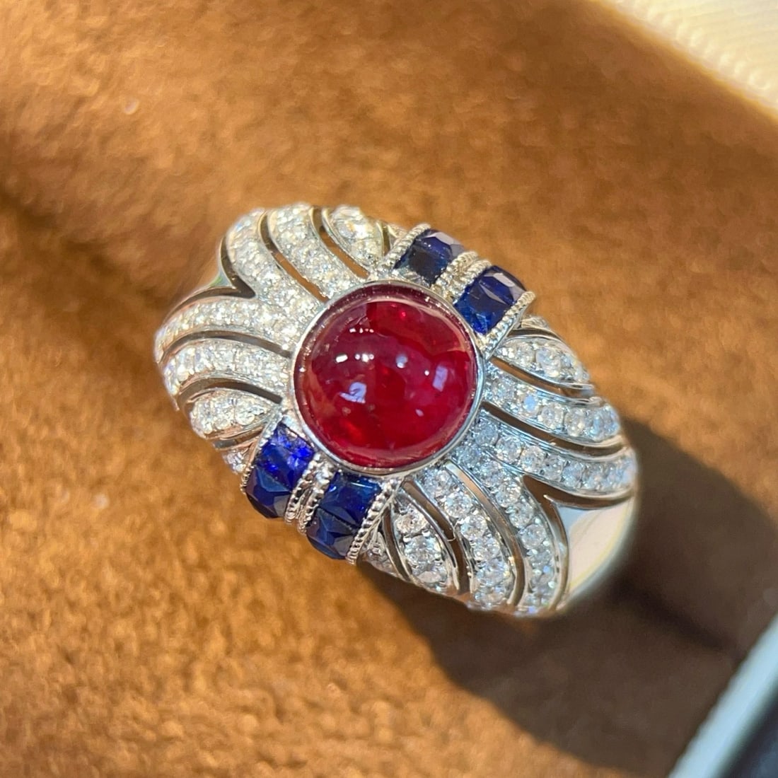 14k Gold 2.61 Ctw Vivid Red Natural Ruby & Diamond Ring: Ref:231151245 // gold content:14k gold // ring size:7. 25us // // main gemstone:ruby // shape:round // carat weight:2. 0ct // color:vivid red // treatment:natural // cut grade:g // // adjacent