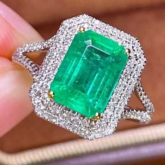 14k Gold 2.17 Ct Natural Emerald & Diamond Ring - 2