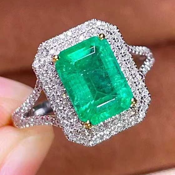 14k Gold 2.17 Ct Natural Emerald & Diamond Ring - 3
