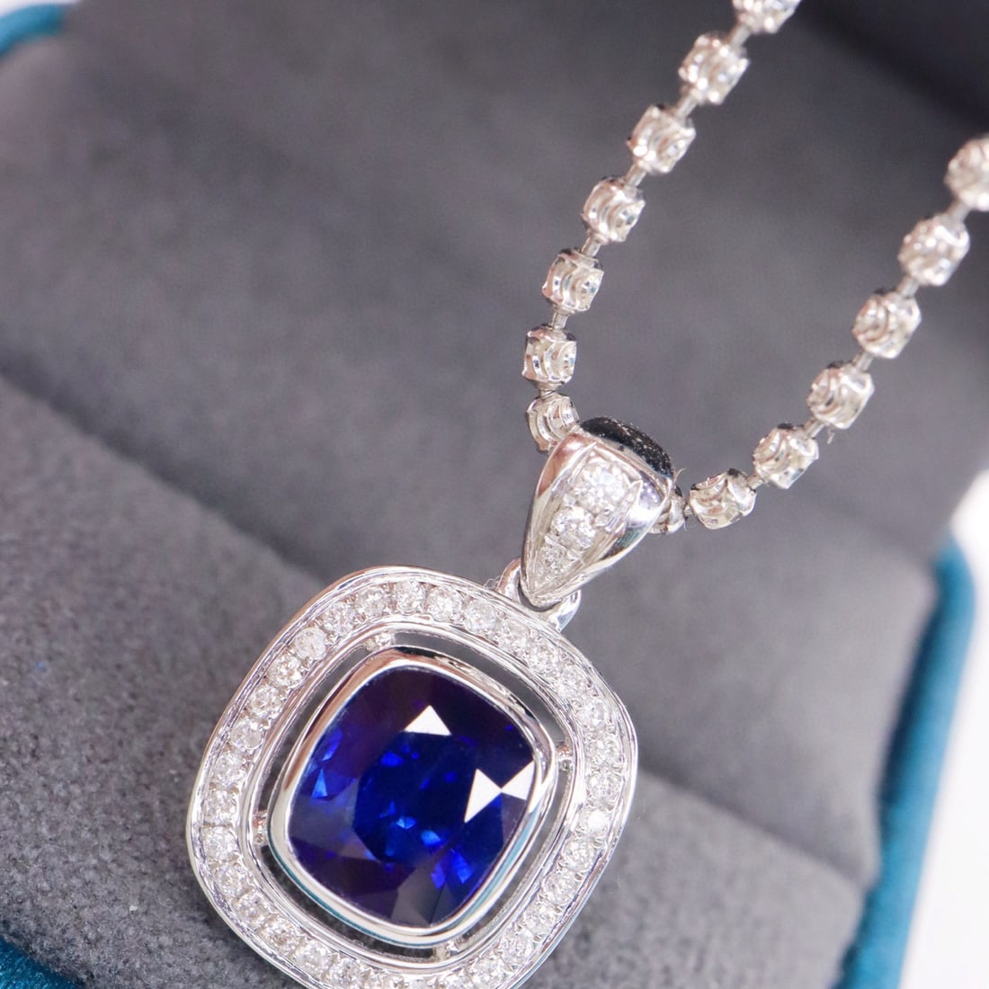 14k Gold 1.83 Ctw Natural Sapphire & Diamond Pendant( Without Chain ) - 5