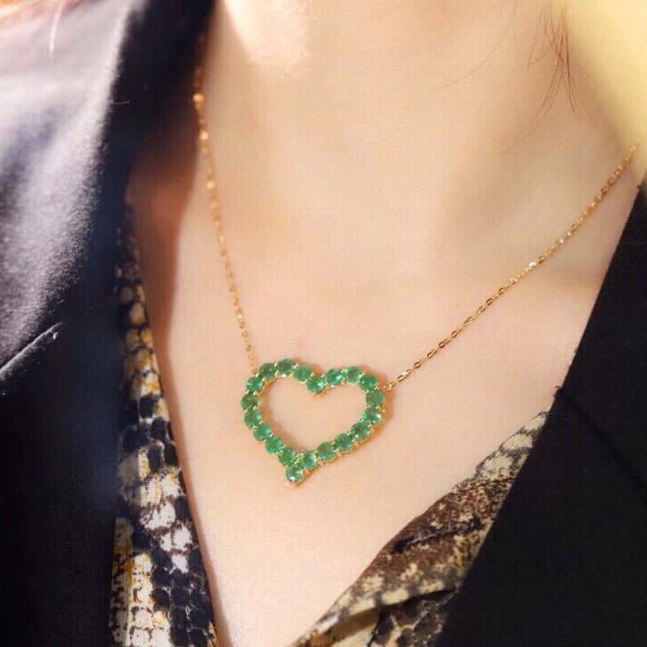 14k Gold 4.3 Ct Natural Emerald Necklace - 2