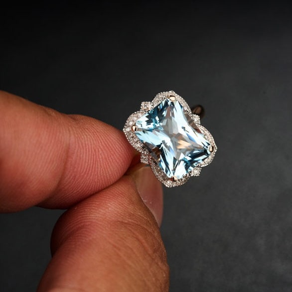14k Gold 4.97 Ct Natural Aquamarine & Diamond Ring - 7