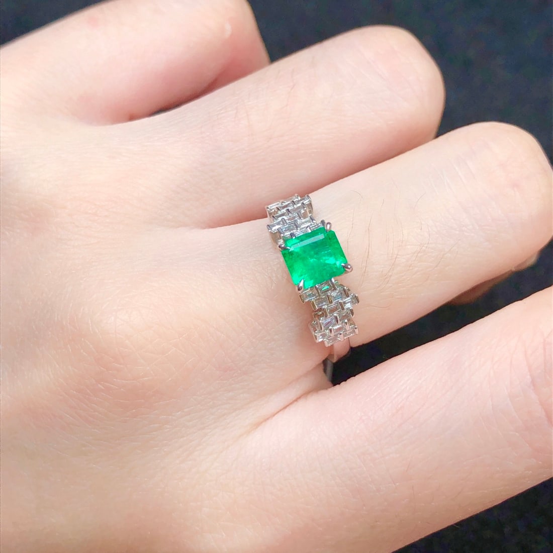 14k Gold 1.01 Ctw Natural Emerald & Diamond Ring - 7
