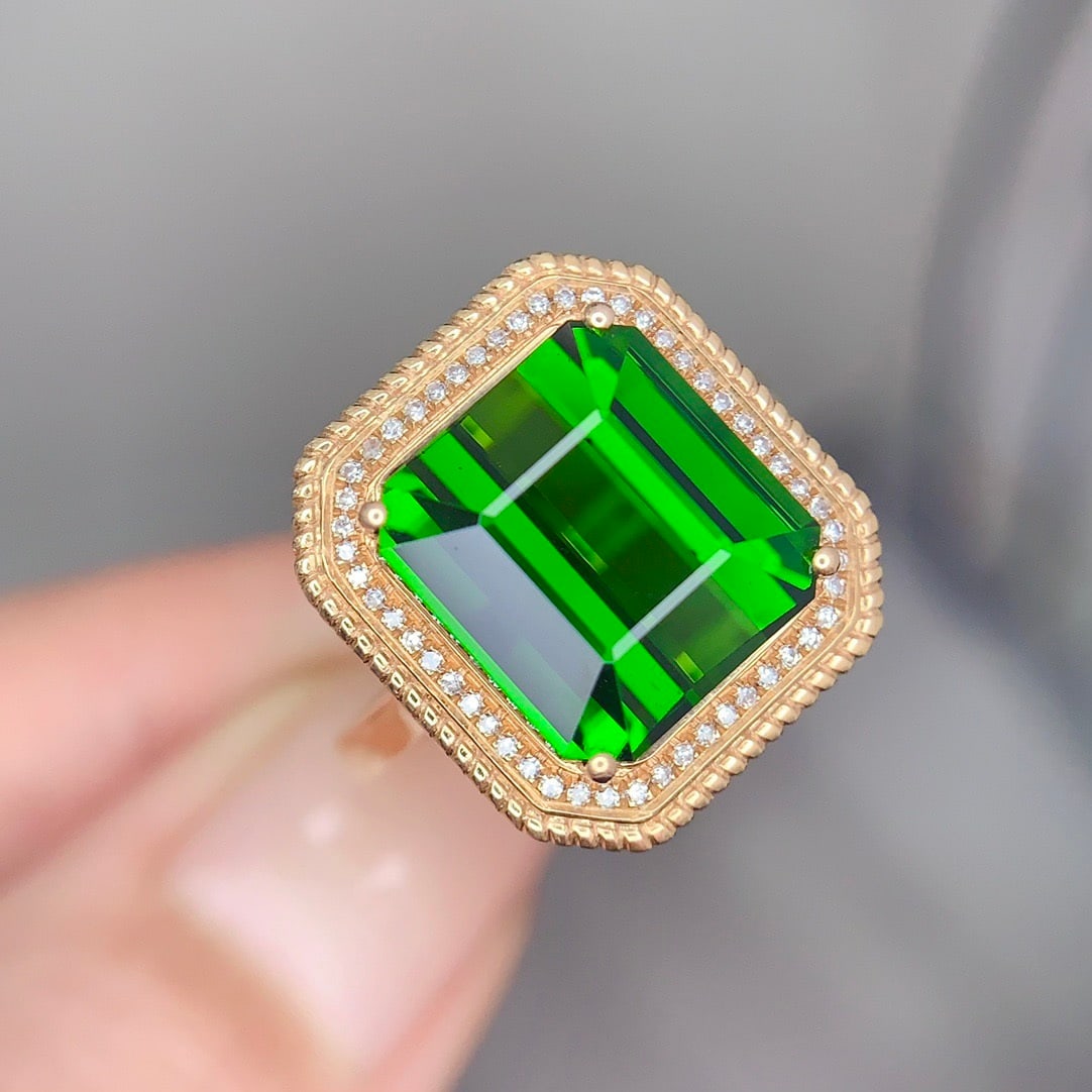 14k Gold 7.5 Ct Natural Tourmaline & Diamond Ring: Ref:231152102 // gold content:14k gold // ring size:7. 25us // // main gemstone:tourmaline // shape:octagonal // carat weight:7. 5ct // color:green // treatment:natural // // adjacent gemstone 2 :