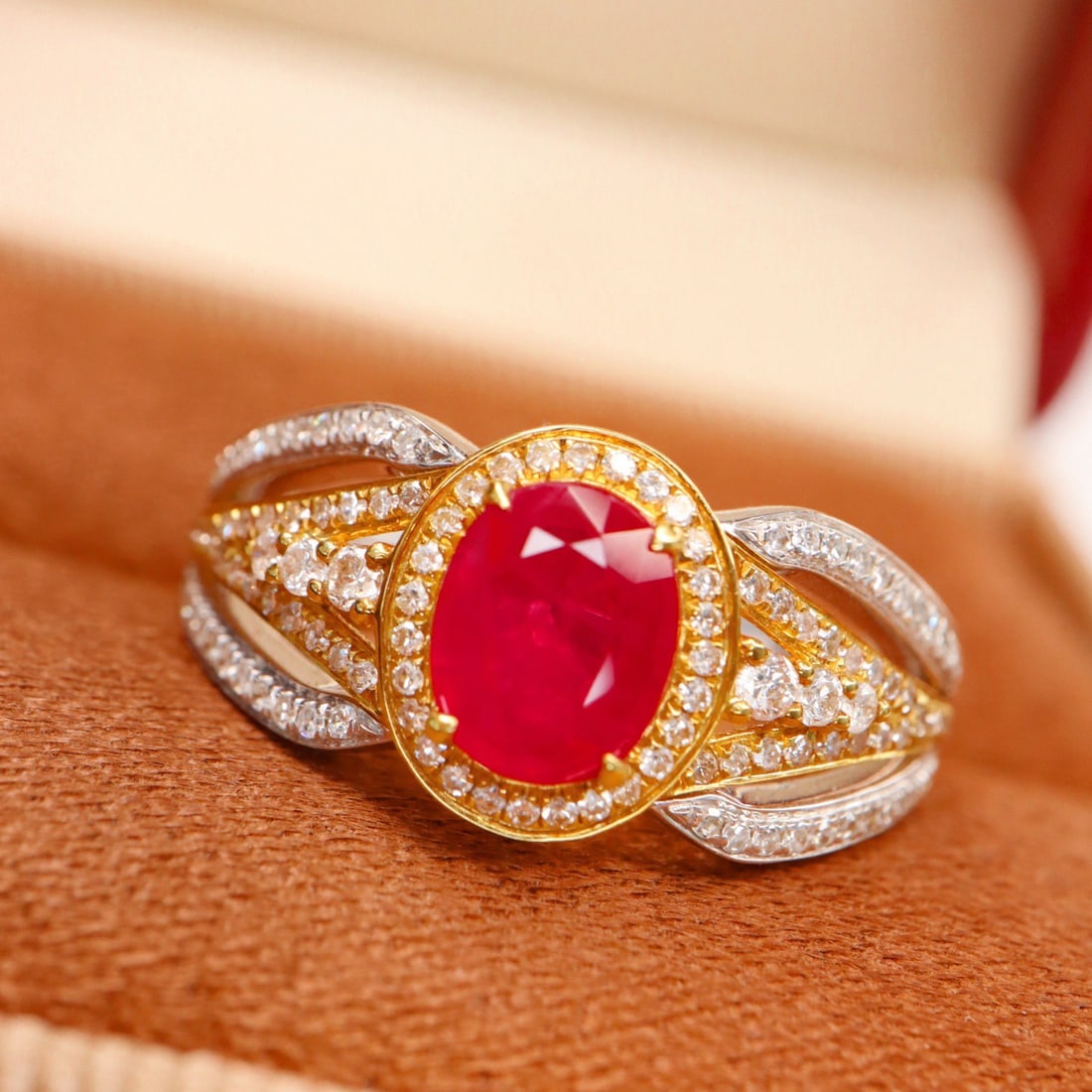 14k Gold 1.39 Ctw Natural Ruby & Diamond Ring: Ref:231152104 // gold content:14k gold // ring size:7. 25us // // main gemstone:ruby // shape:oval // carat weight:1. 00ct // color:red // treatment:natural // // adjacent gemstone 2 : diamond //
