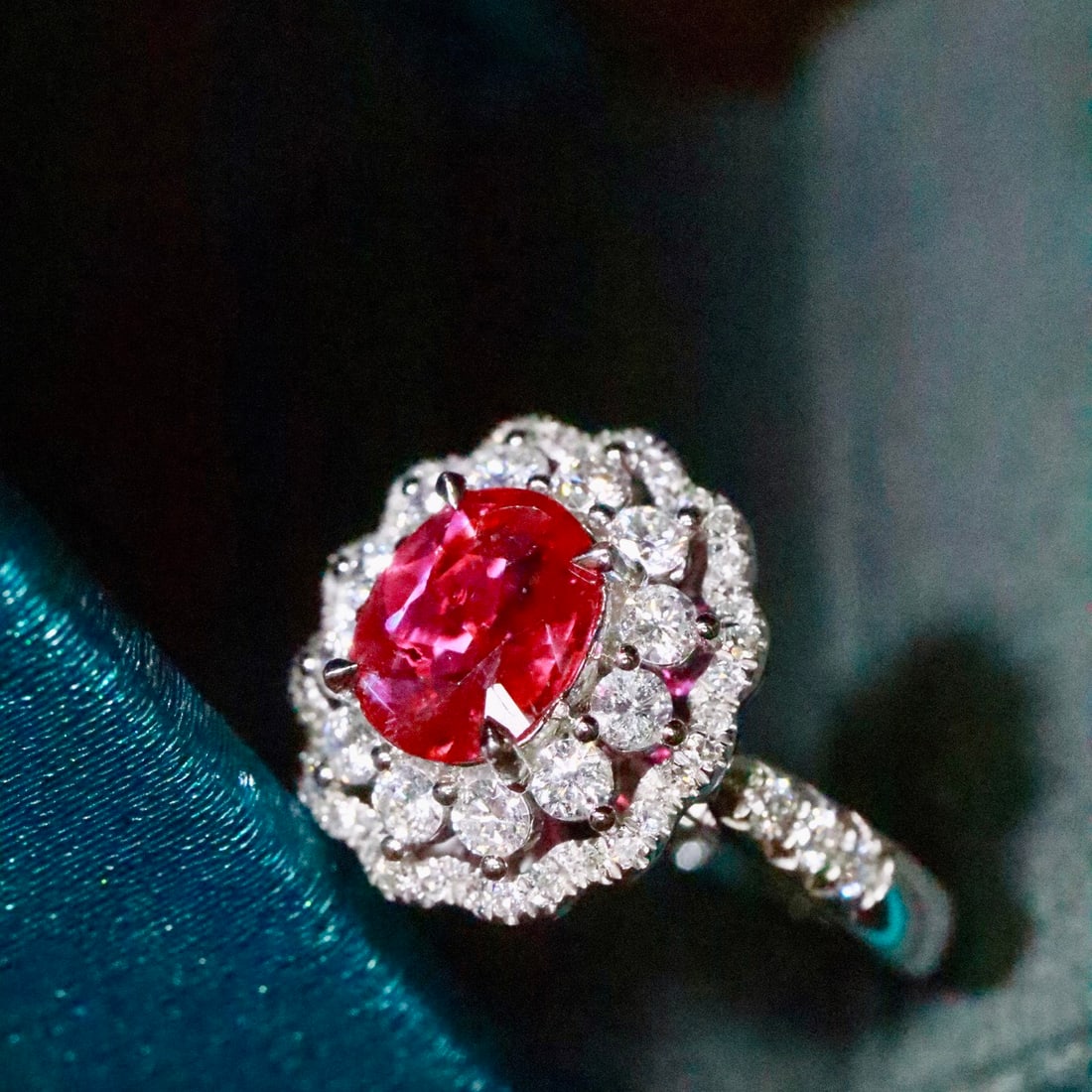 14k Gold 1.72 Ctw Natural Ruby & Diamond Ring - 3