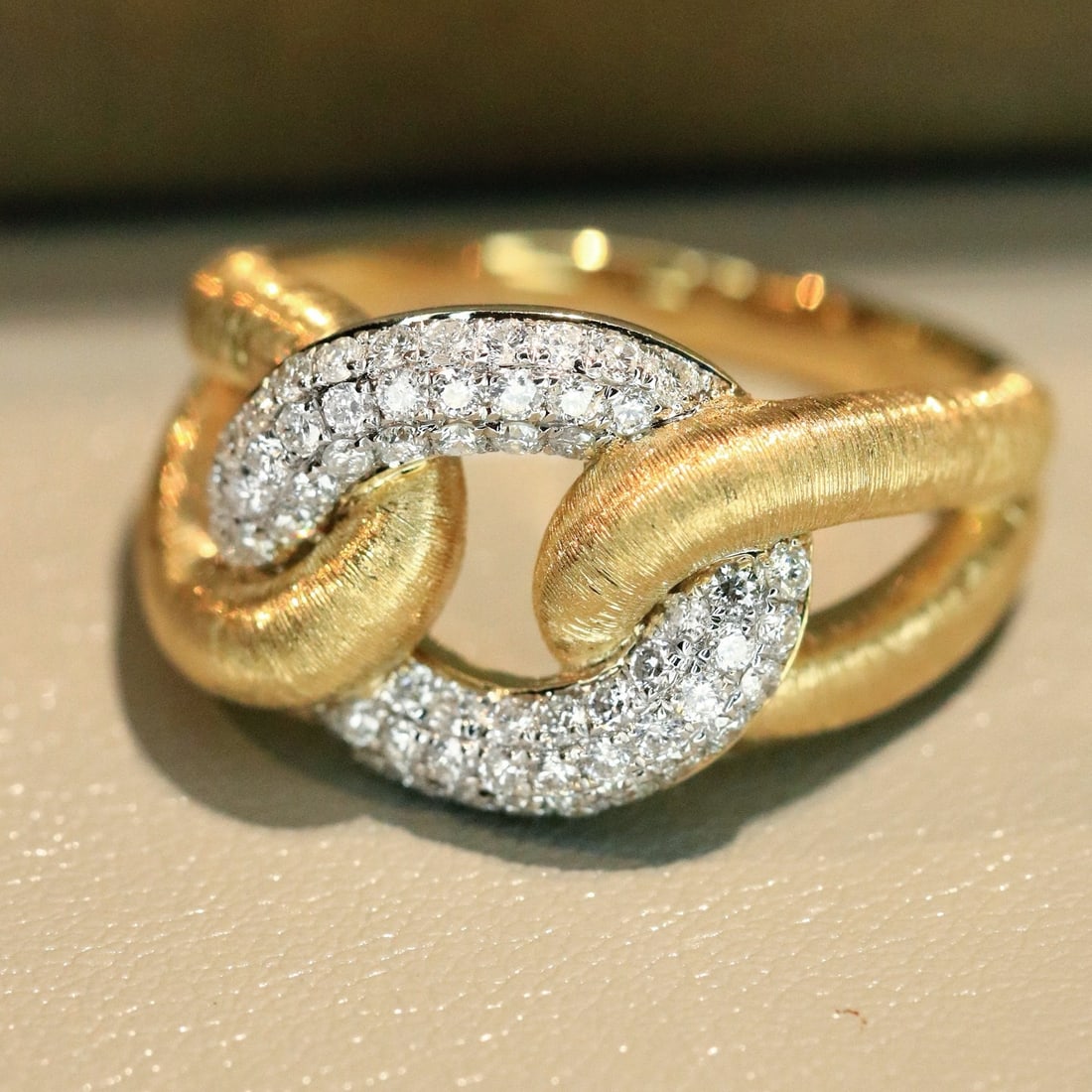 14k Gold 0.48 Ct Natural H Diamond Ring - 4