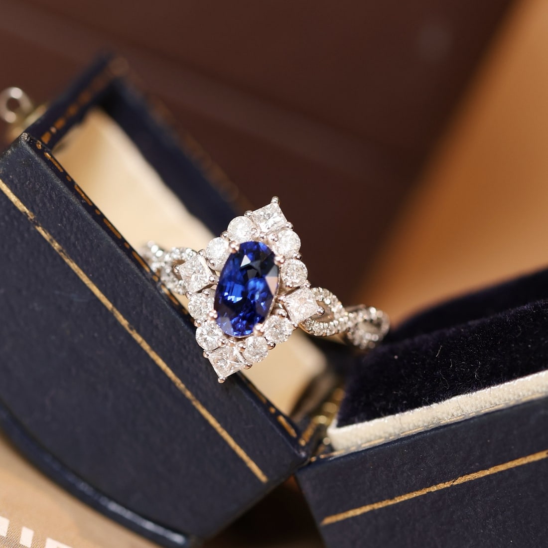 14k Gold 1.66 Ctw Natural Sapphire & Diamond Ring: Ref:231152147 // gold content:14k gold // ring size:7. 25us // // main gemstone:sapphire // shape:oval // carat weight:1ct // color:blue // treatment:natural // // adjacent gemstone 2 : diamond //