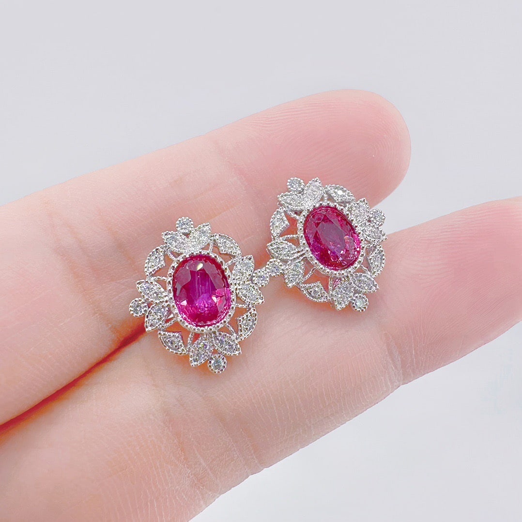 14k Gold 2.13 Ctw Natural Sapphire & Diamond Earrings: Ref:231152159 // gold content:14k gold // main gemstone:sapphire // shape:oval // carat weight:1. 95ct // color:pink // treatment:natural // // adjacent gemstone 2 : diamond // shape:round // carat we