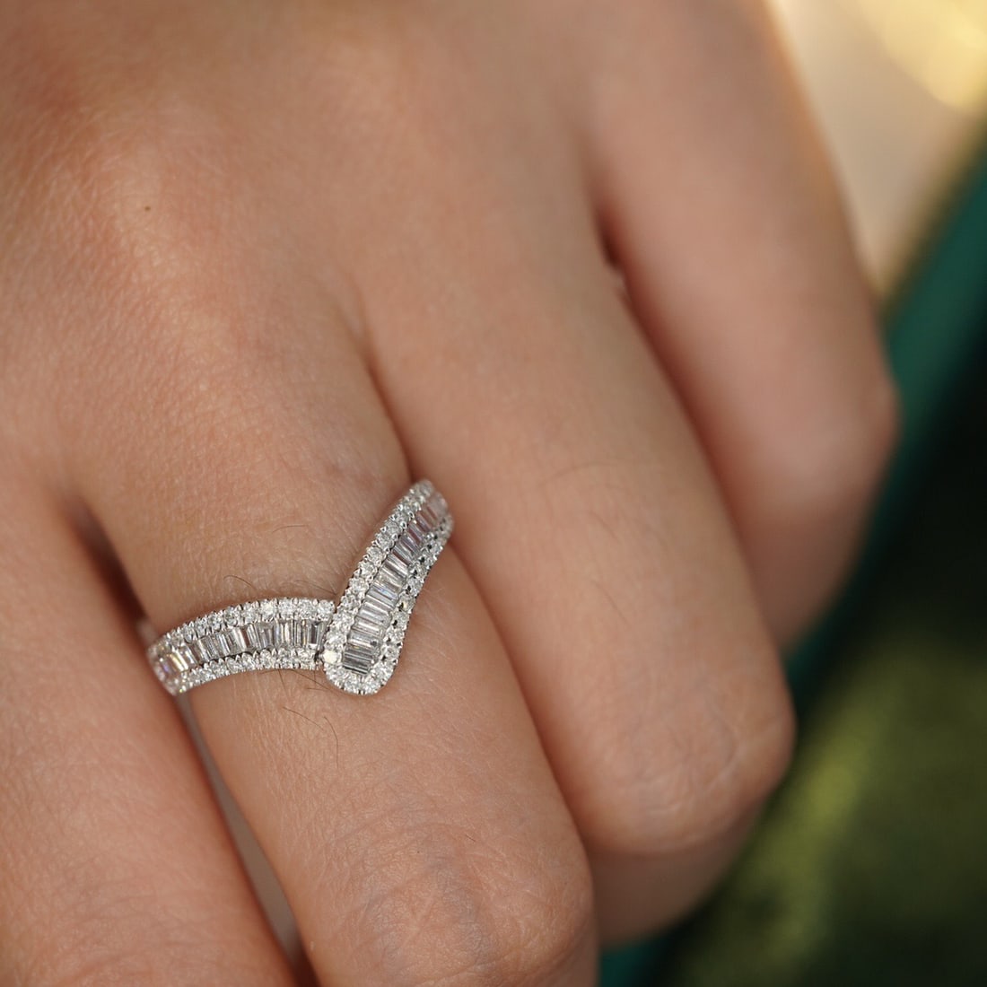 14k Gold 0.54 Ct Natural H Diamond Ring - 2
