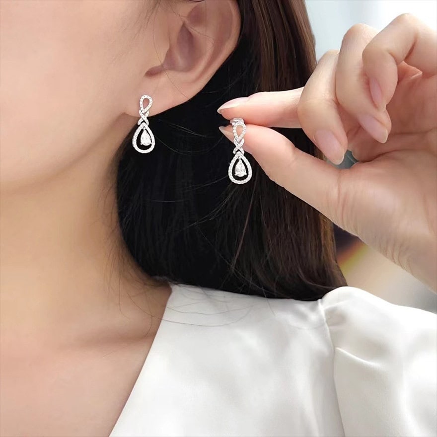 Gia Certified 14k Gold 0.82 Ctw Natural H Si1 Pear Diamond Earrings - 4