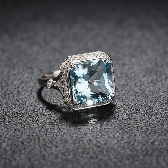 14k Gold 6.01 Ct Natural Aquamarine & Diamond Ring - 2