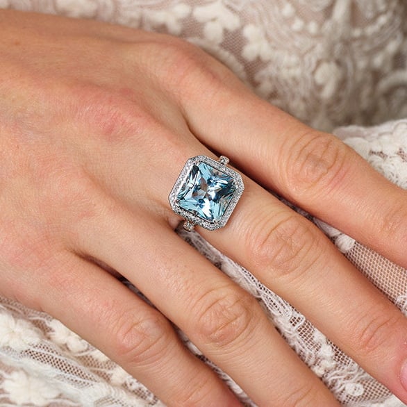 14k Gold 6.01 Ct Natural Aquamarine & Diamond Ring - 8