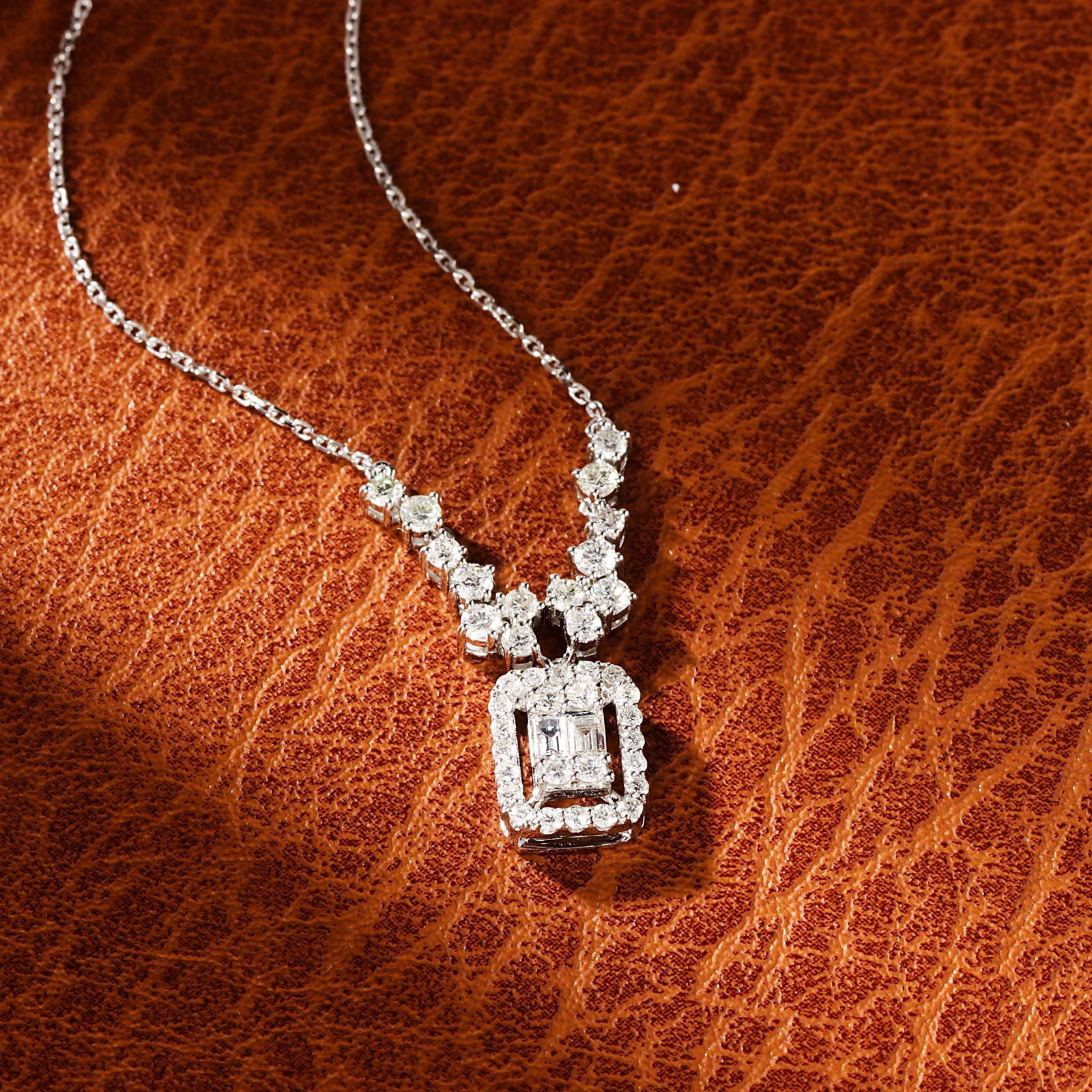 14k Gold 0.60 Ctw Natural H Diamond Necklace - 3