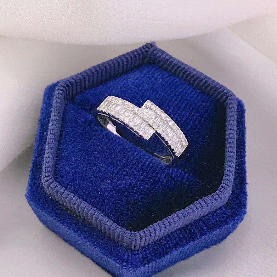 14k Gold 0.35 Ct Natural H Diamond Ring - 2