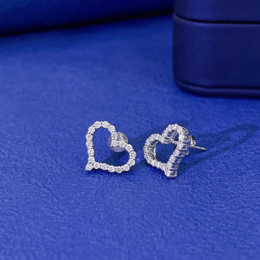 14k Gold 0.54 Ct Natural H Diamond Earrings - 4