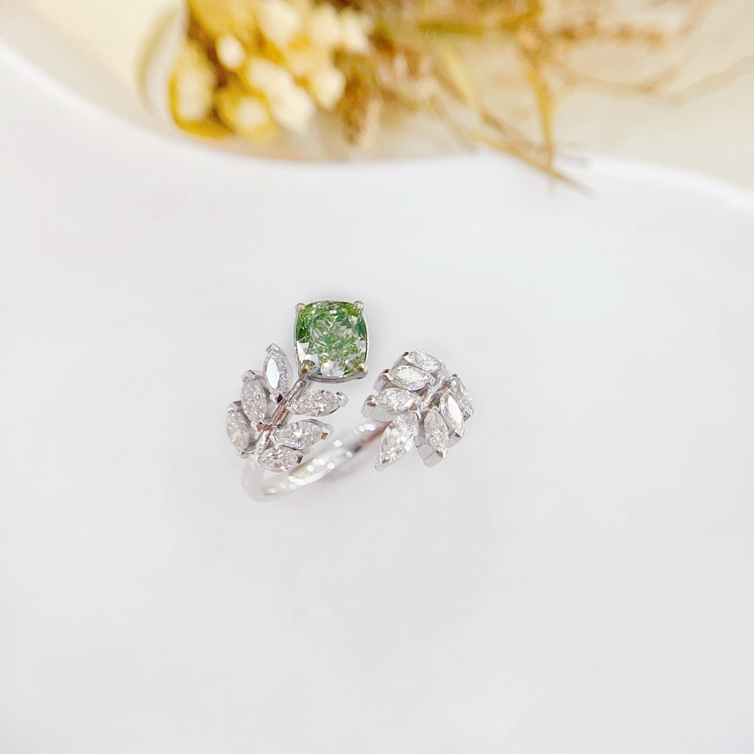 14k Gold 1.80 Ctw Natural Green Diamond & Diamond Ring - 4