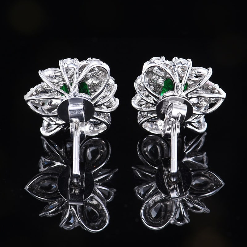 14k Gold 0.72 Ctw Vivid Green Natural Emerald & Diamond Earrings - 4