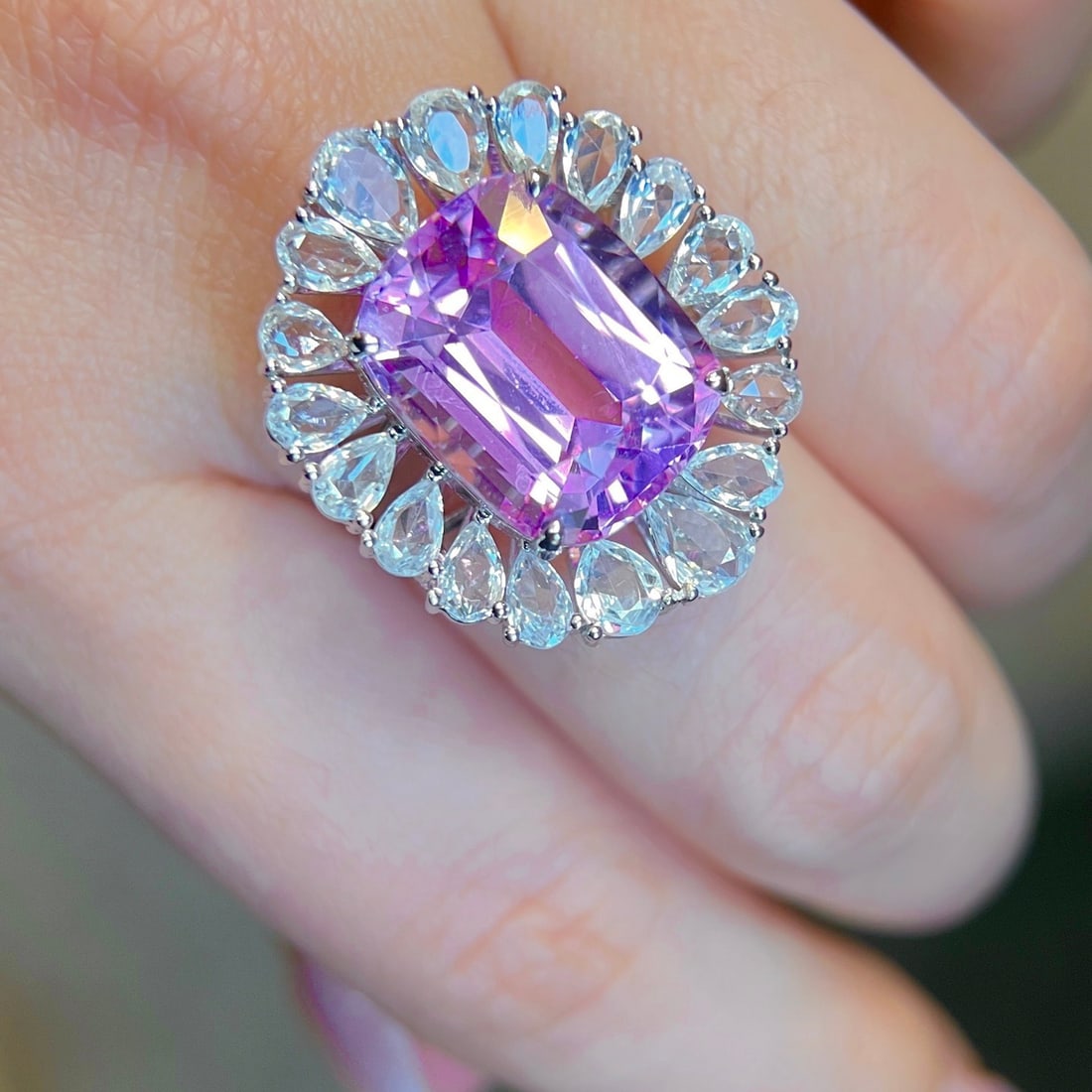14k Gold 20.03 Ctw Natural Kunzite & Sapphire Ring - 5