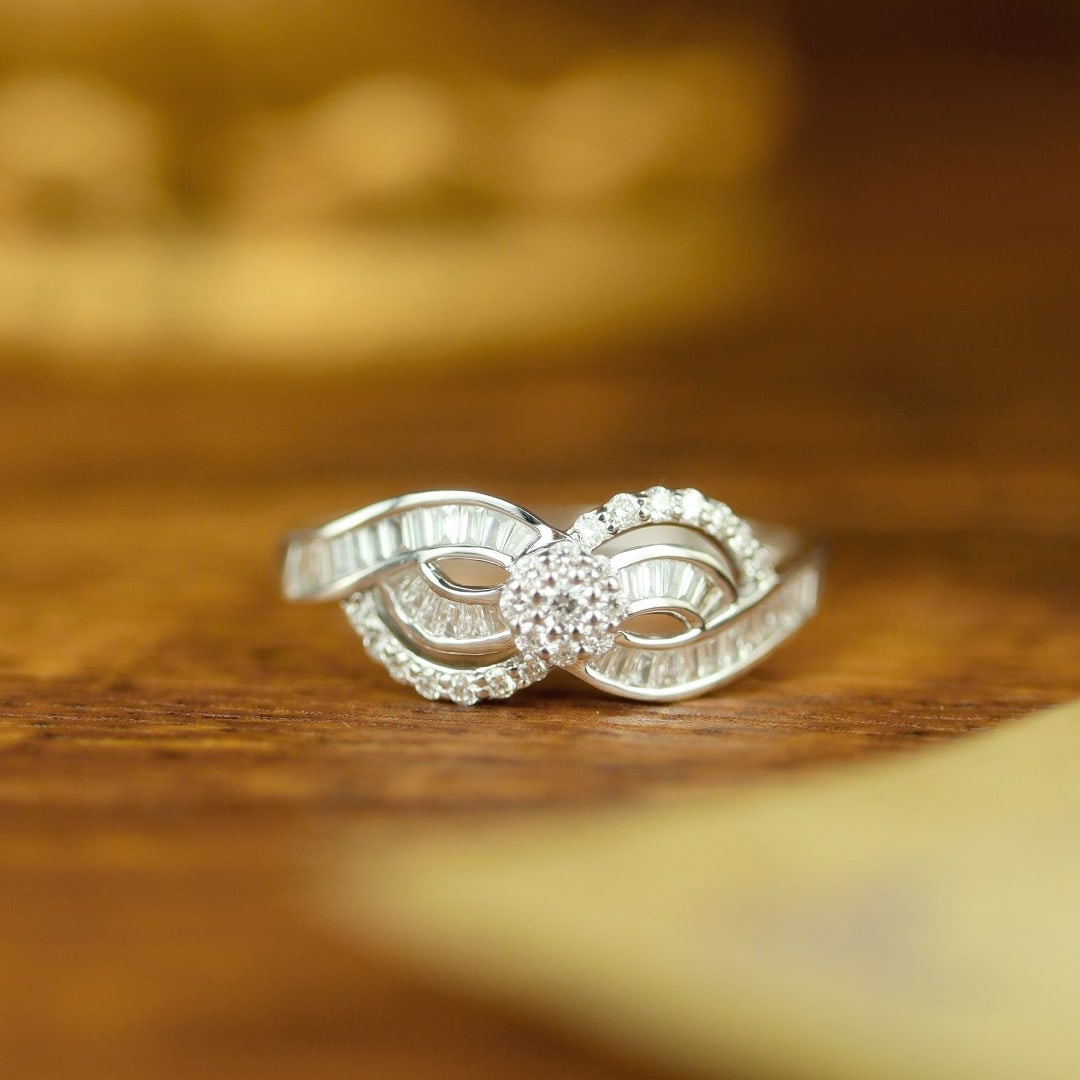 14k Gold 0.35 Ct Natural H Diamond Ring: Ref:231152302 // gold content:14k gold // ring size:7. 25us // // main gemstone:diamond // shape:multiple // carat weight:0. 35ct // clarity grade:vs-si // color:h // treatment:natural // Low