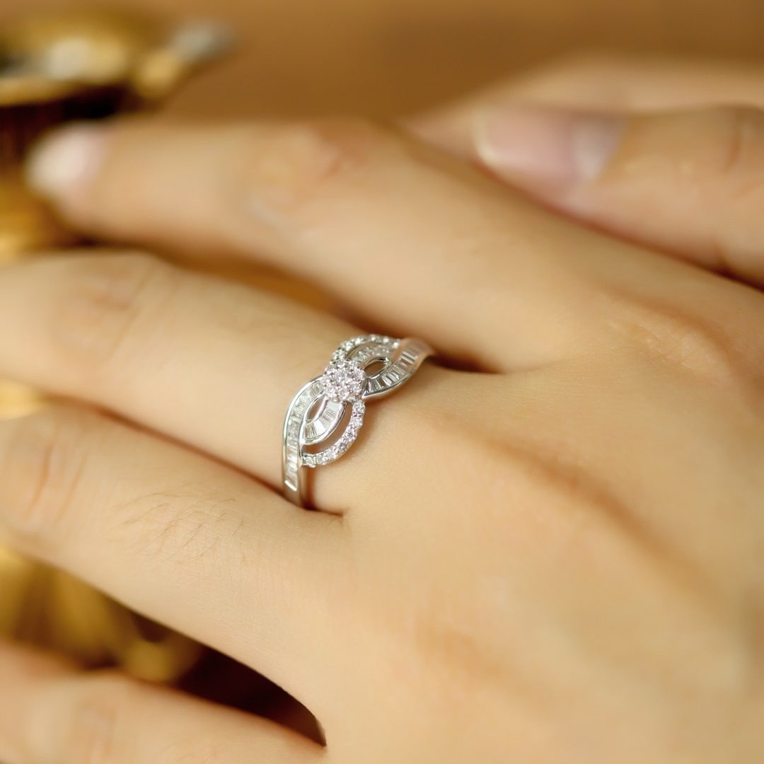 14k Gold 0.35 Ct Natural H Diamond Ring - 6