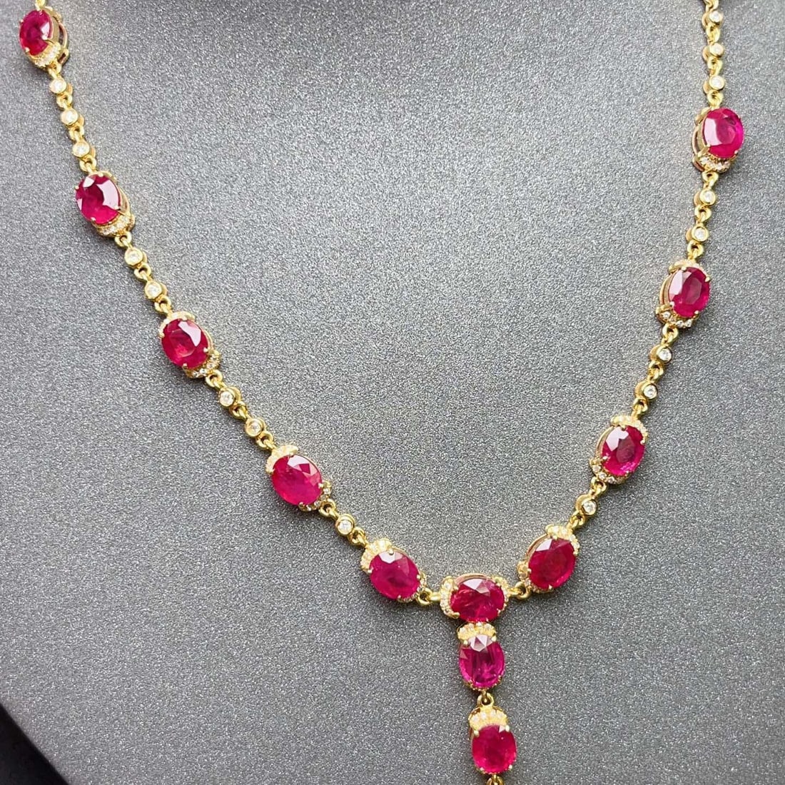 14k Gold 9.85 Ct Natural Ruby & Diamond Necklace - 5