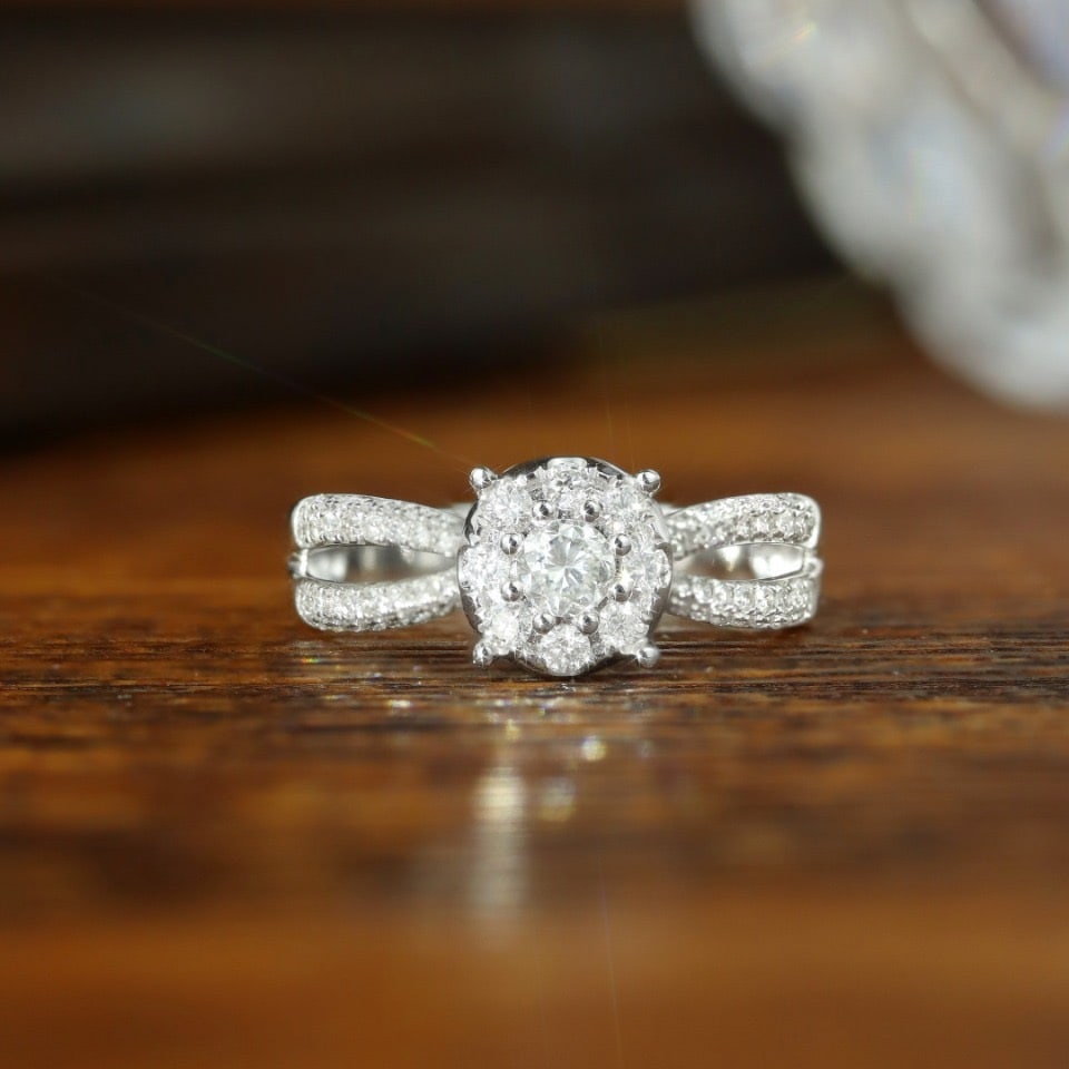 14k Gold 0.70 Ct Natural H Diamond Ring - 2
