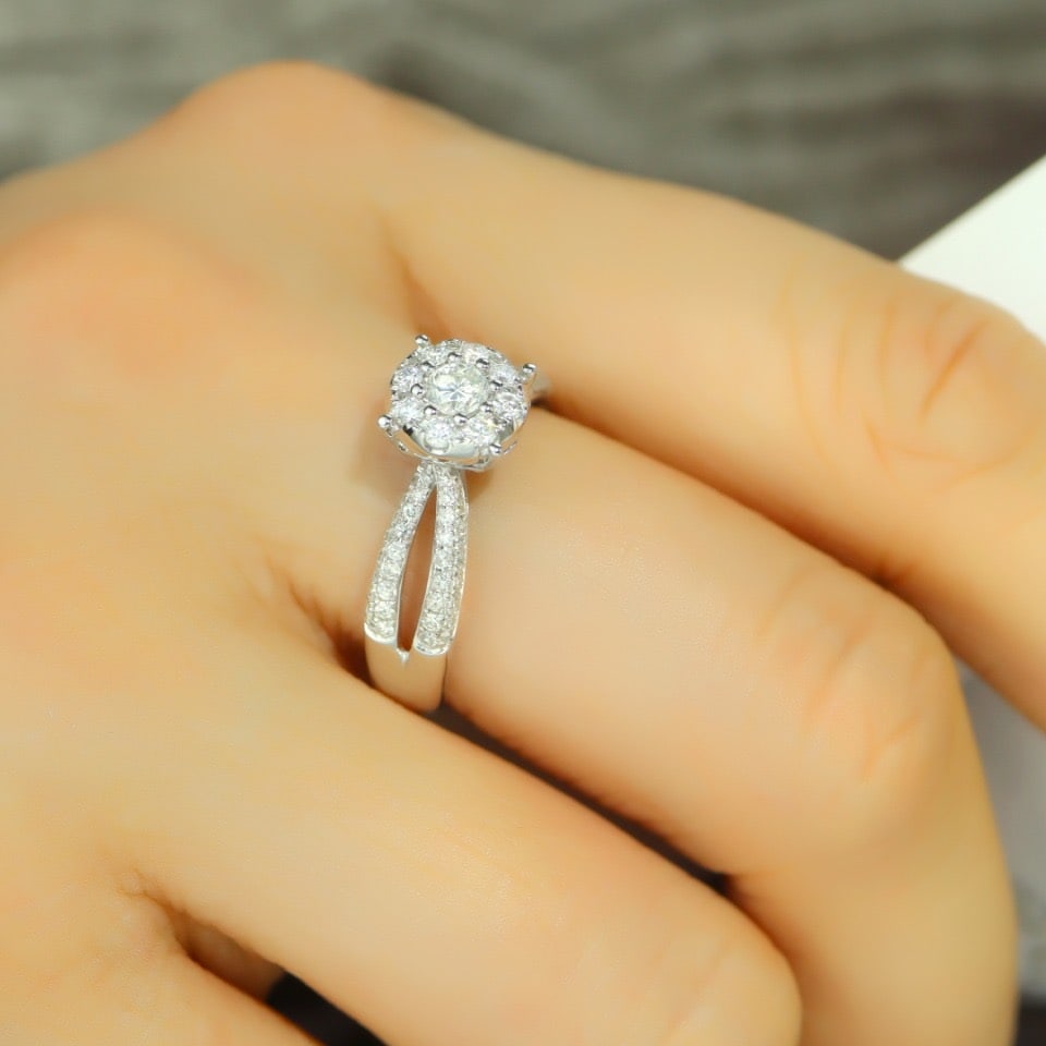 14k Gold 0.70 Ct Natural H Diamond Ring - 5