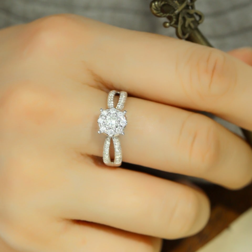 14k Gold 0.70 Ct Natural H Diamond Ring - 6