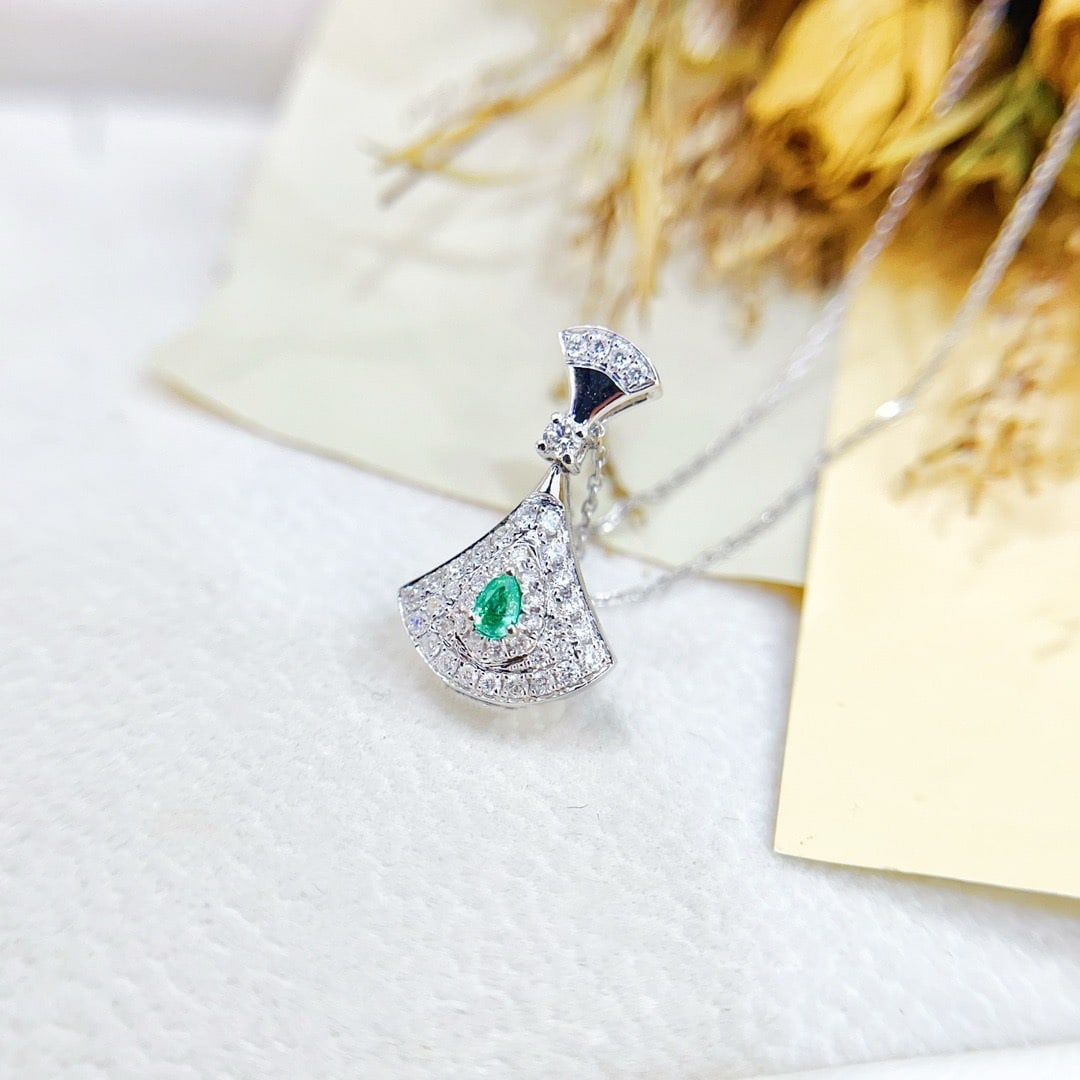 14k Gold 0.35 Ctw Natural Green Diamond & Diamond Necklace - 2