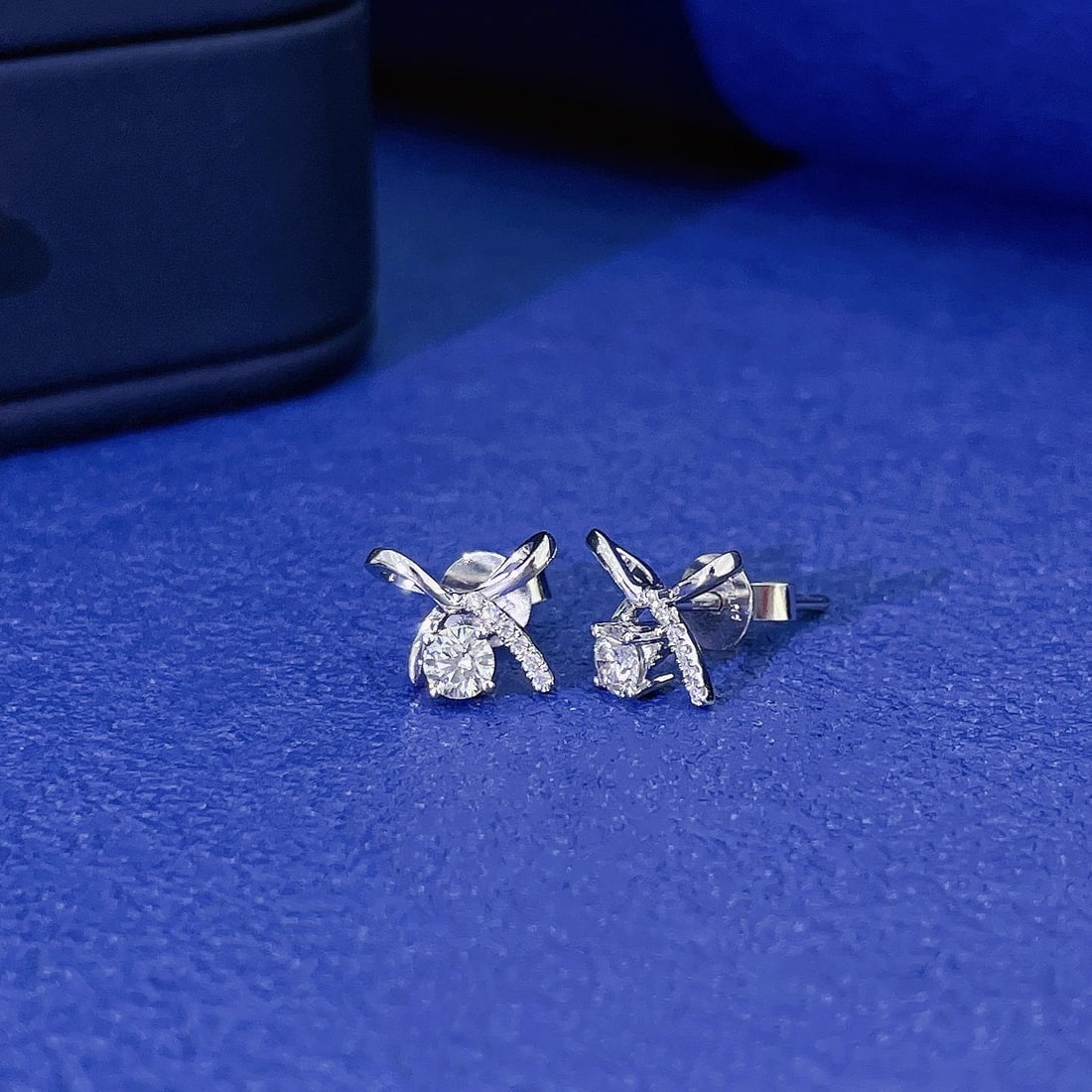 14k Gold 0.28 Ctw Natural H Diamond Earrings - 4