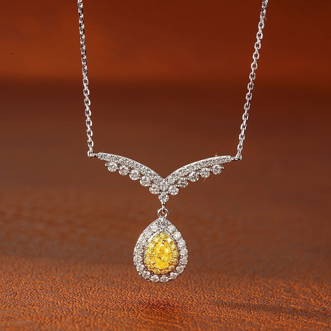 14k Gold 0.48 Ctw Natural Yellow Diamond & Diamond Necklace: Ref:231152319 // gold content:14k gold // main gemstone:yellow diamond // shape:pear // carat weight:0. 12ct // color:yellow // treatment:natural // // adjacent gemstone 2 : diamond // shape:round //
