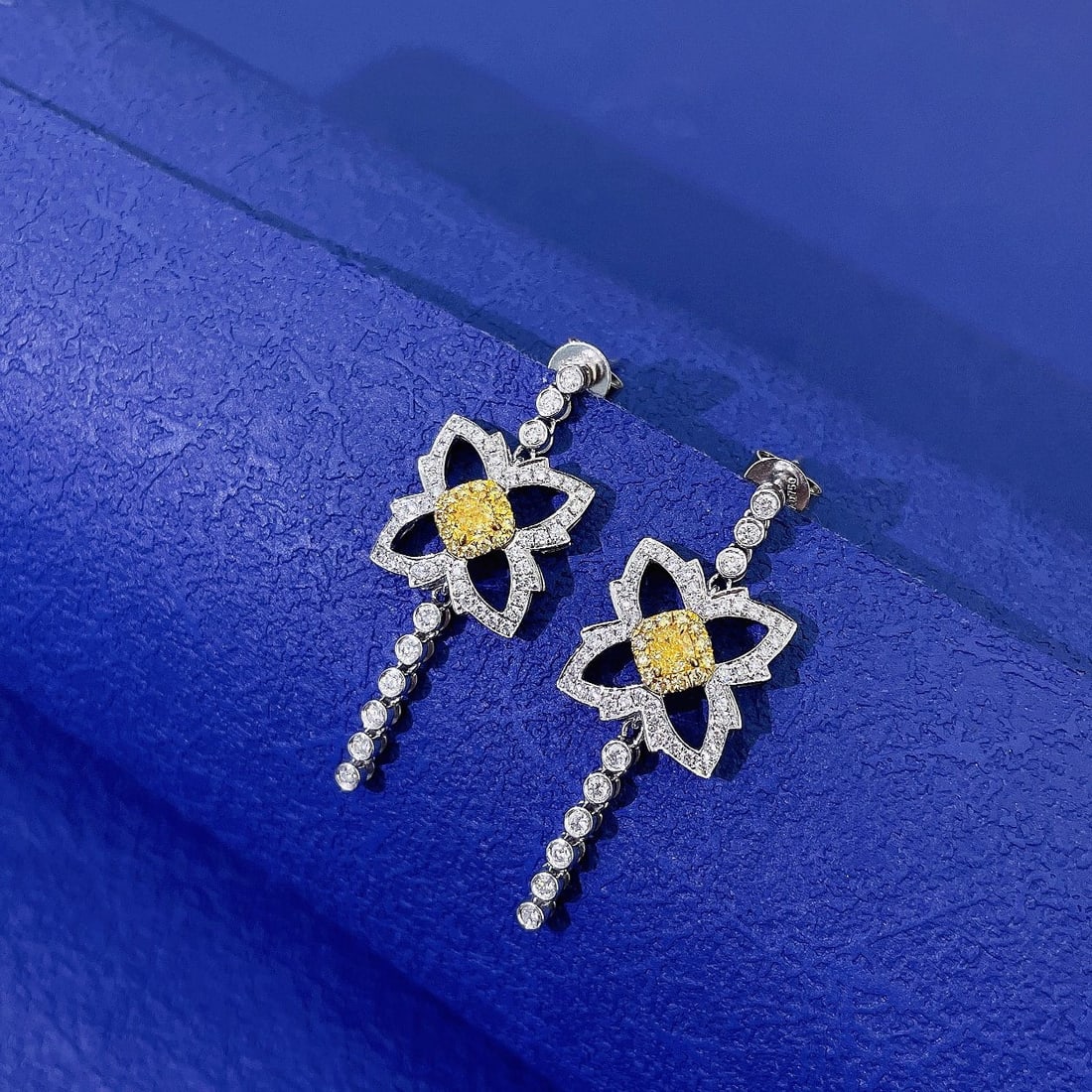 14k Gold 0.81 Ctw Natural Yellow Diamond & Diamond Earrings: Ref:231152328 // gold content:14k gold // main gemstone:yellow diamond // shape:cushion // carat weight:0. 22ct // color:yellow // treatment:natural // // adjacent gemstone 2 : diamond // shape:round