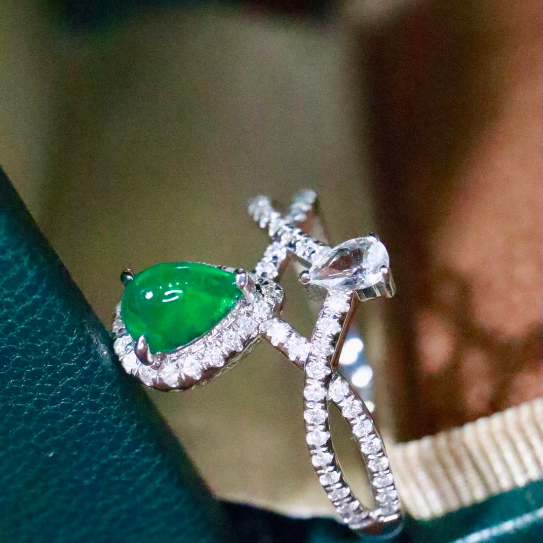 14k Gold 0.81 Ctw Natural Emerald & Diamond Ring - 3