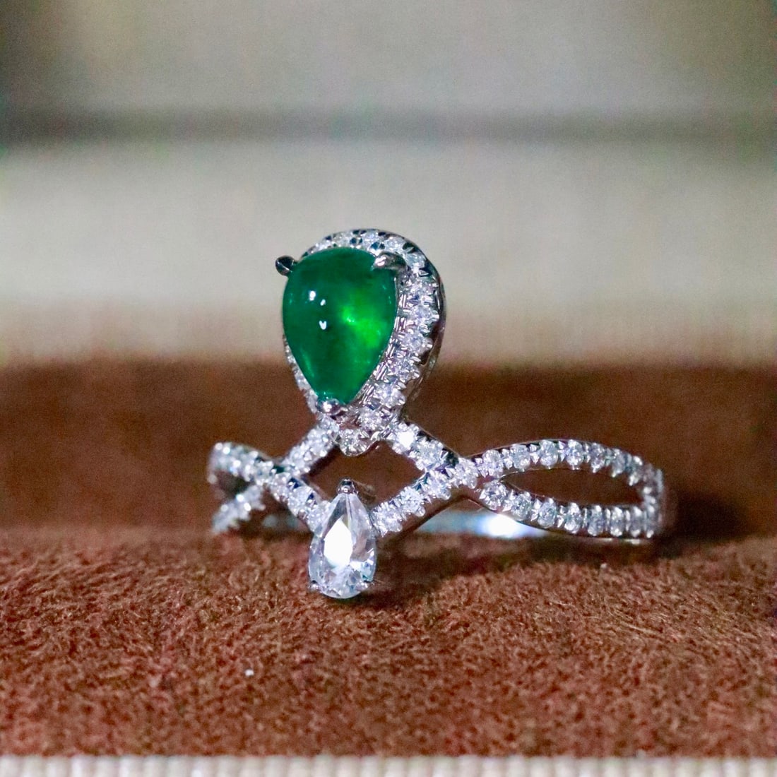 14k Gold 0.81 Ctw Natural Emerald & Diamond Ring - 4