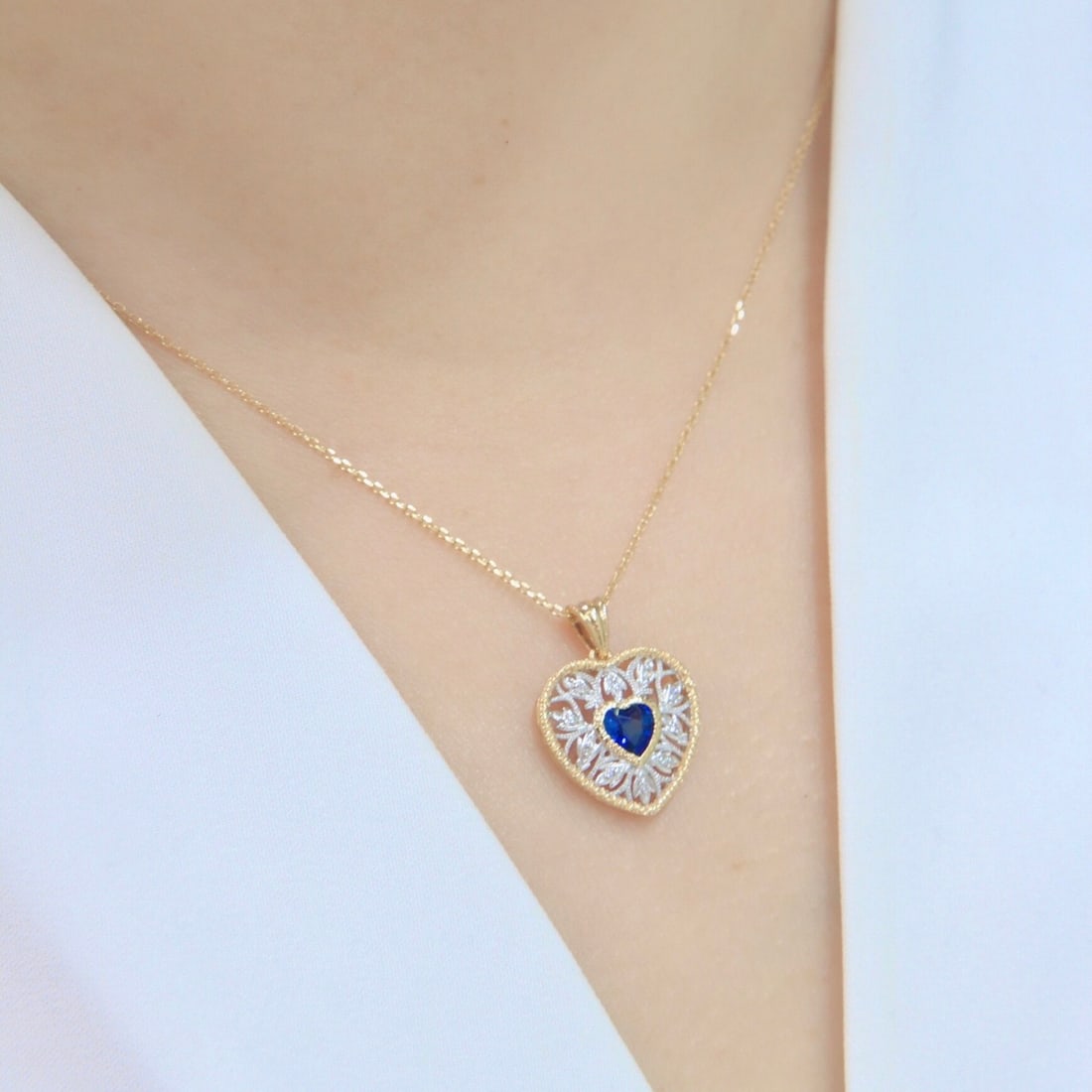 14k Gold 0.59 Ctw Natural Sapphire & Diamond Necklace - 4