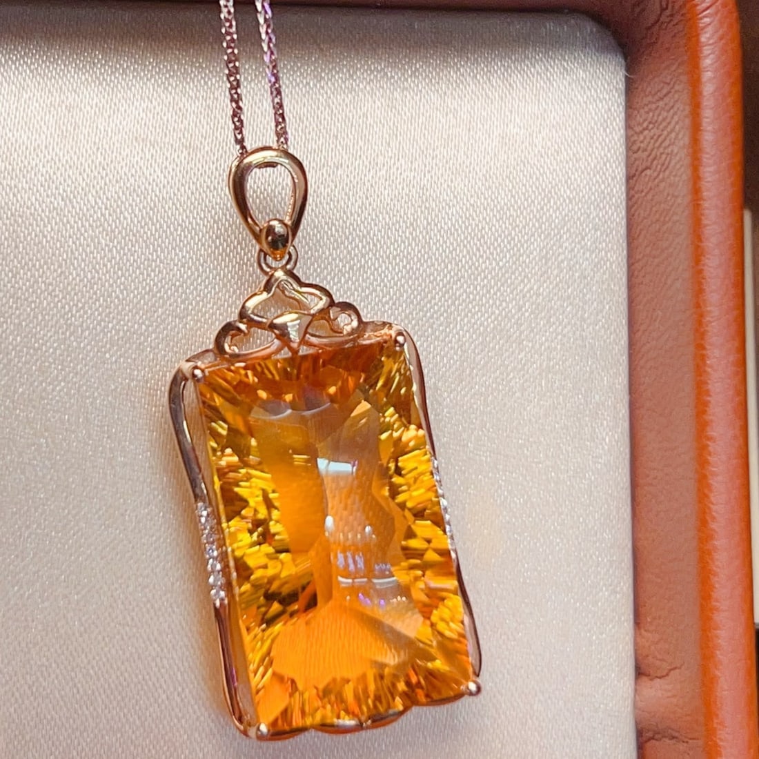 14k Gold 23.19 Ctw Natural Citrine & Diamond Pendant( Without Chain ) (1 of 8)