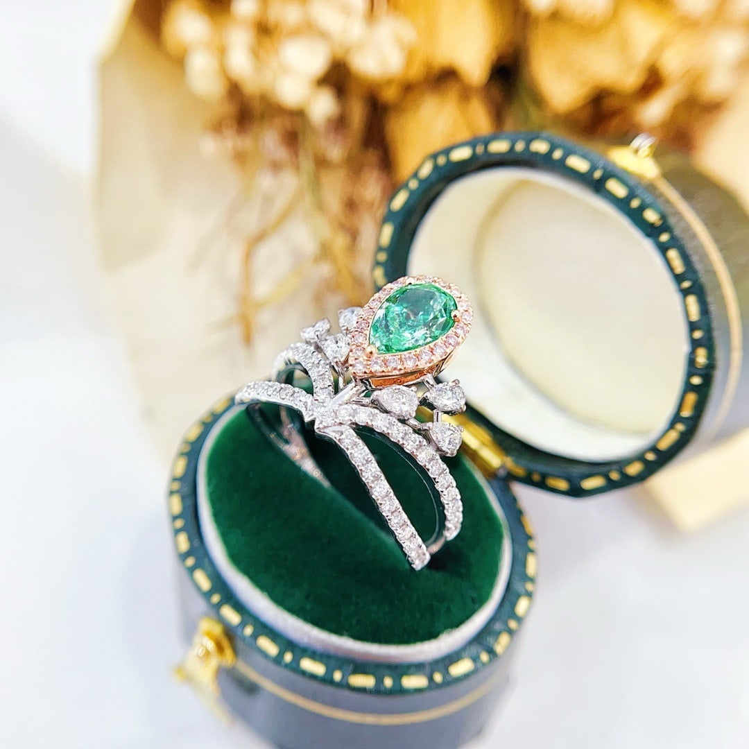 14k Gold 1.77 Ctw Natural Green Diamond & Diamond Ring - 4