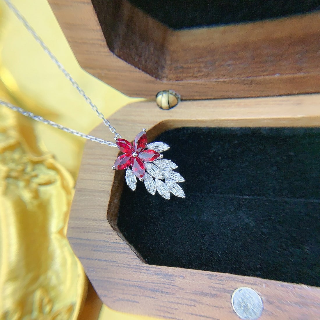 14k Gold 0.73 Ctw Natural Ruby & Diamond Necklace - 3