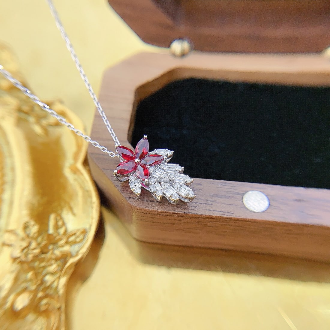 14k Gold 0.73 Ctw Natural Ruby & Diamond Necklace - 4