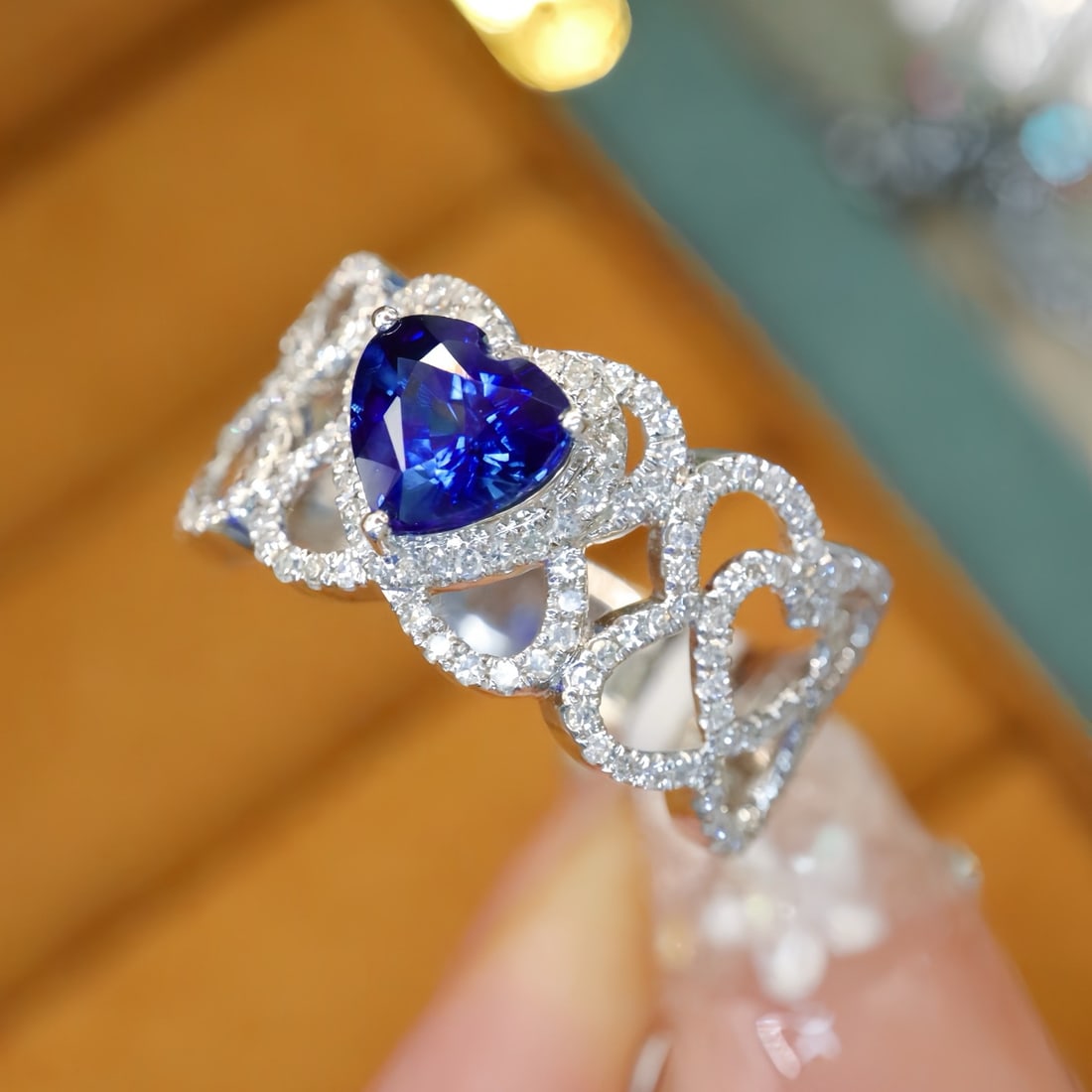 14k Gold 1.67 Ctw Vivid Blue Natural Sapphire & Diamond Ring - 3