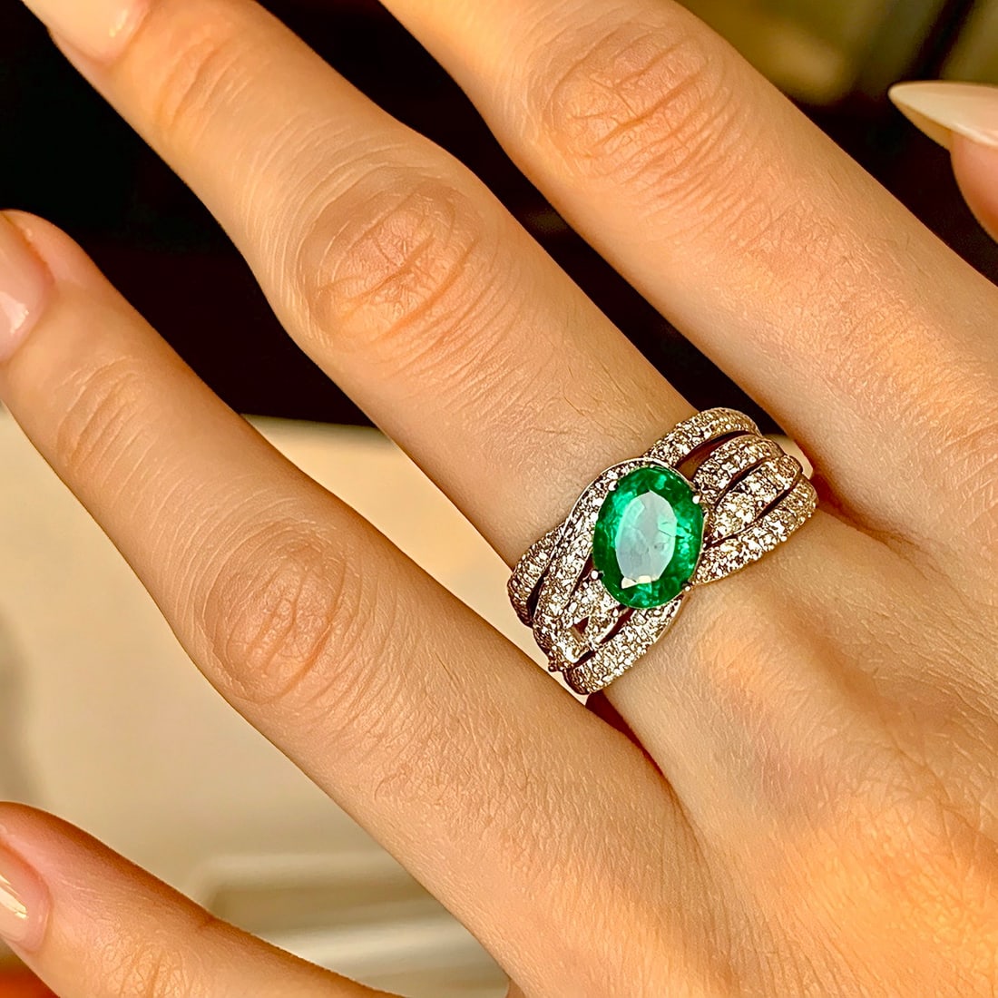 14k Gold 1.46 Ct Vivid Green Natural Emerald & Diamond Ring - 5