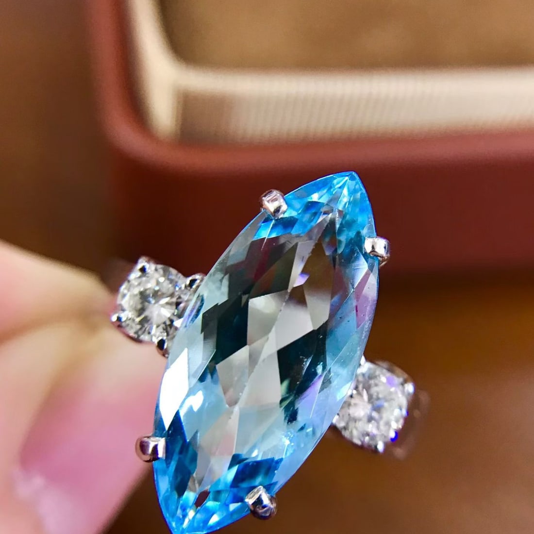 14k Gold 5.00 Ctw Natural Aquamarine & Diamond Ring - 2
