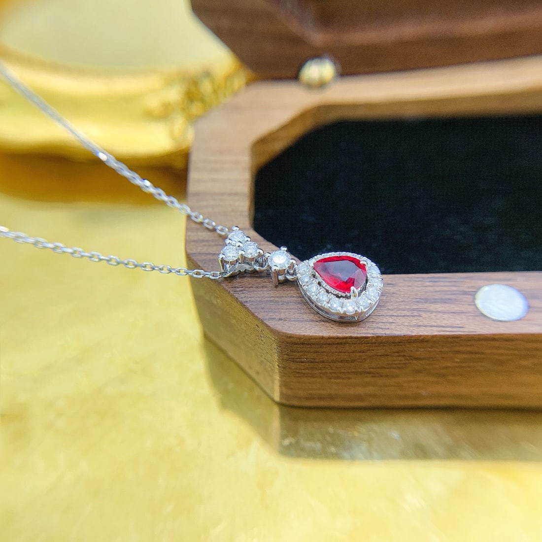 14k Gold 0.56 Ctw Natural Ruby & Diamond Necklace - 3