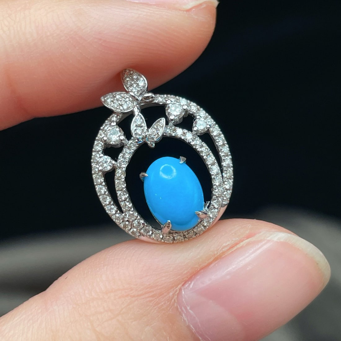 14k Gold 1.21 Ctw Natural Blue Turquoise & Diamond Pendant( Without Chain ): Ref:231152395 // gold content:14k gold // main gemstone:blue turquoise // shape:oval // carat weight:0. 81ct // color:blue // treatment:natural // // adjacent gemstone 2 : diamond // shape:round //
