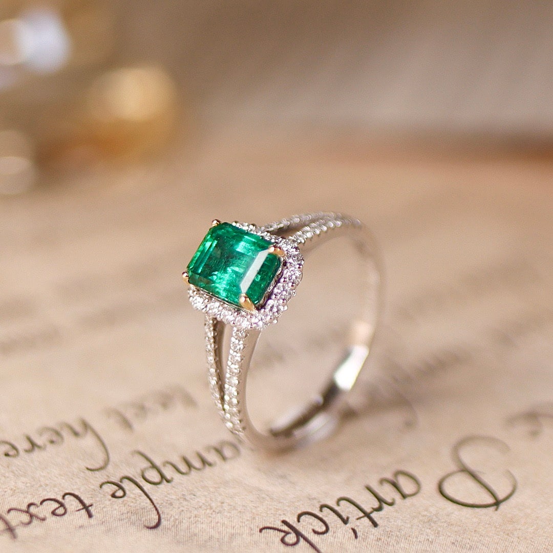 14k Gold 1.46 Ctw Vivid Green Natural Emerald & Diamond Ring - 2