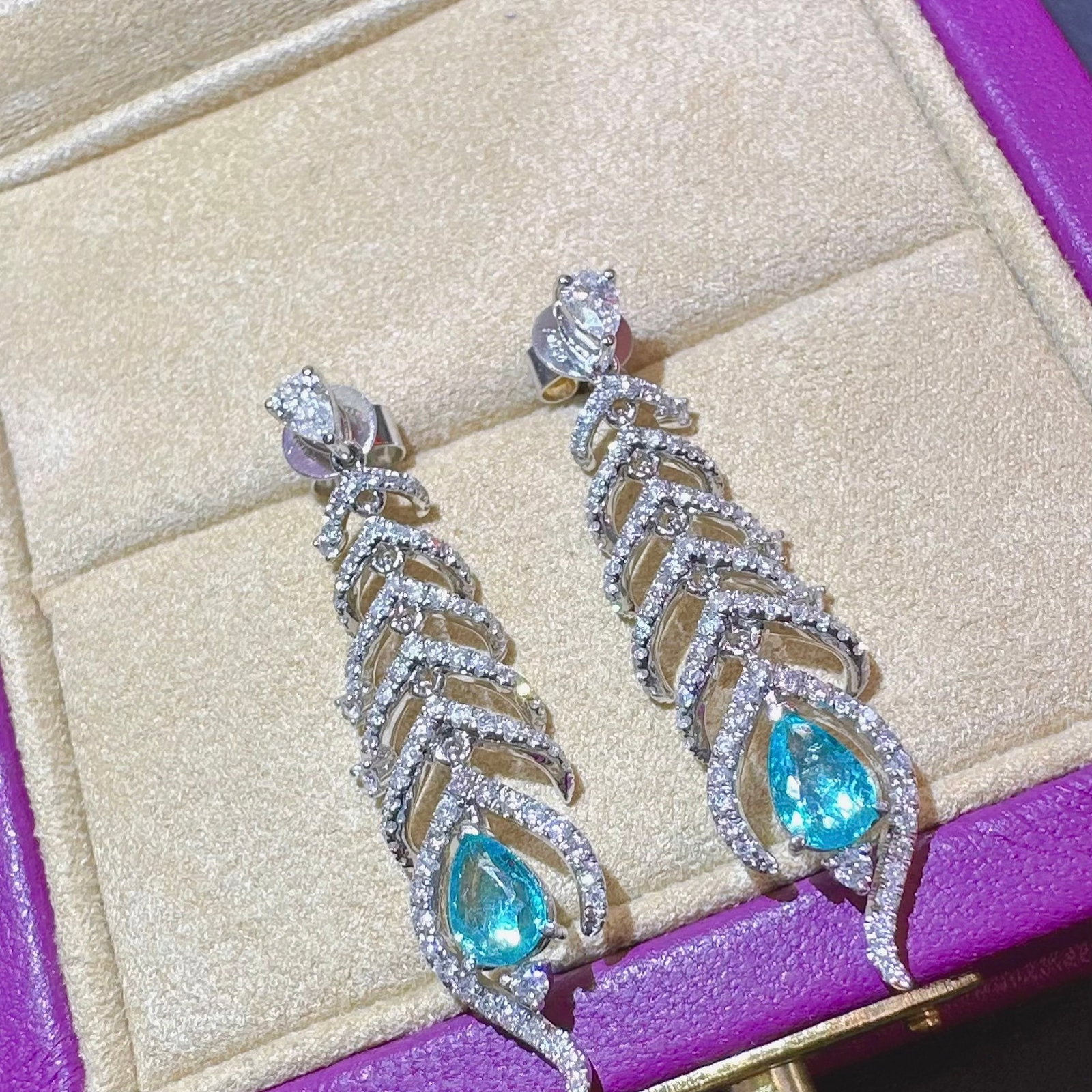 14k Gold 1.60 Ctw Natural Paraiba Tourmaline & Diamond Earrings - 4